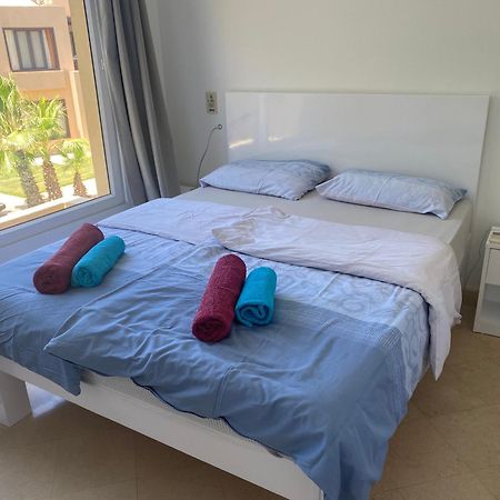 2 Bedroom Condo, With Pool, And Beach & Lagoon Access Хургада Екстериор снимка