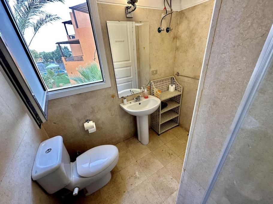 2 Bedroom Condo, With Pool, And Beach & Lagoon Access Хургада Екстериор снимка