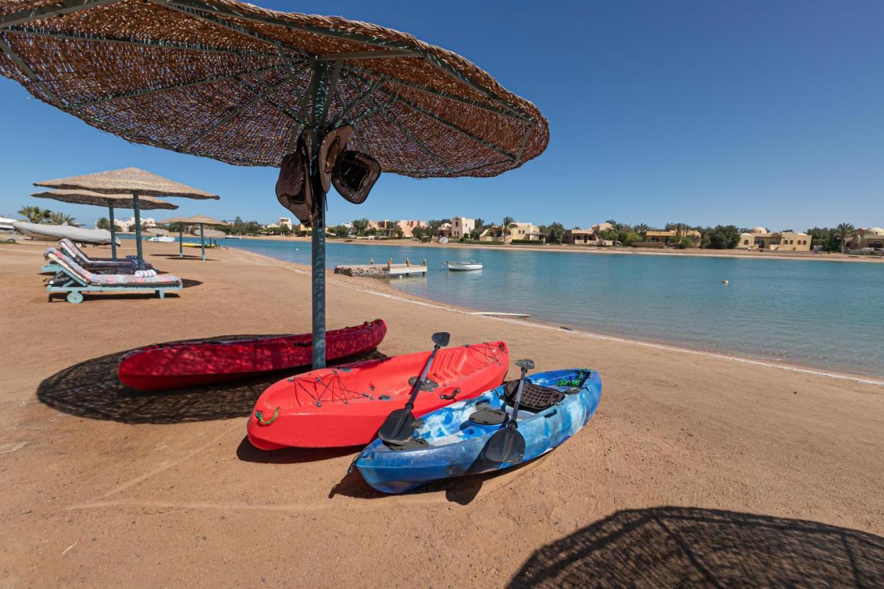 2 Bedroom Condo, With Pool, And Beach & Lagoon Access Хургада Екстериор снимка