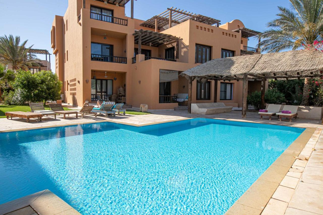 2 Bedroom Condo, With Pool, And Beach & Lagoon Access Хургада Екстериор снимка
