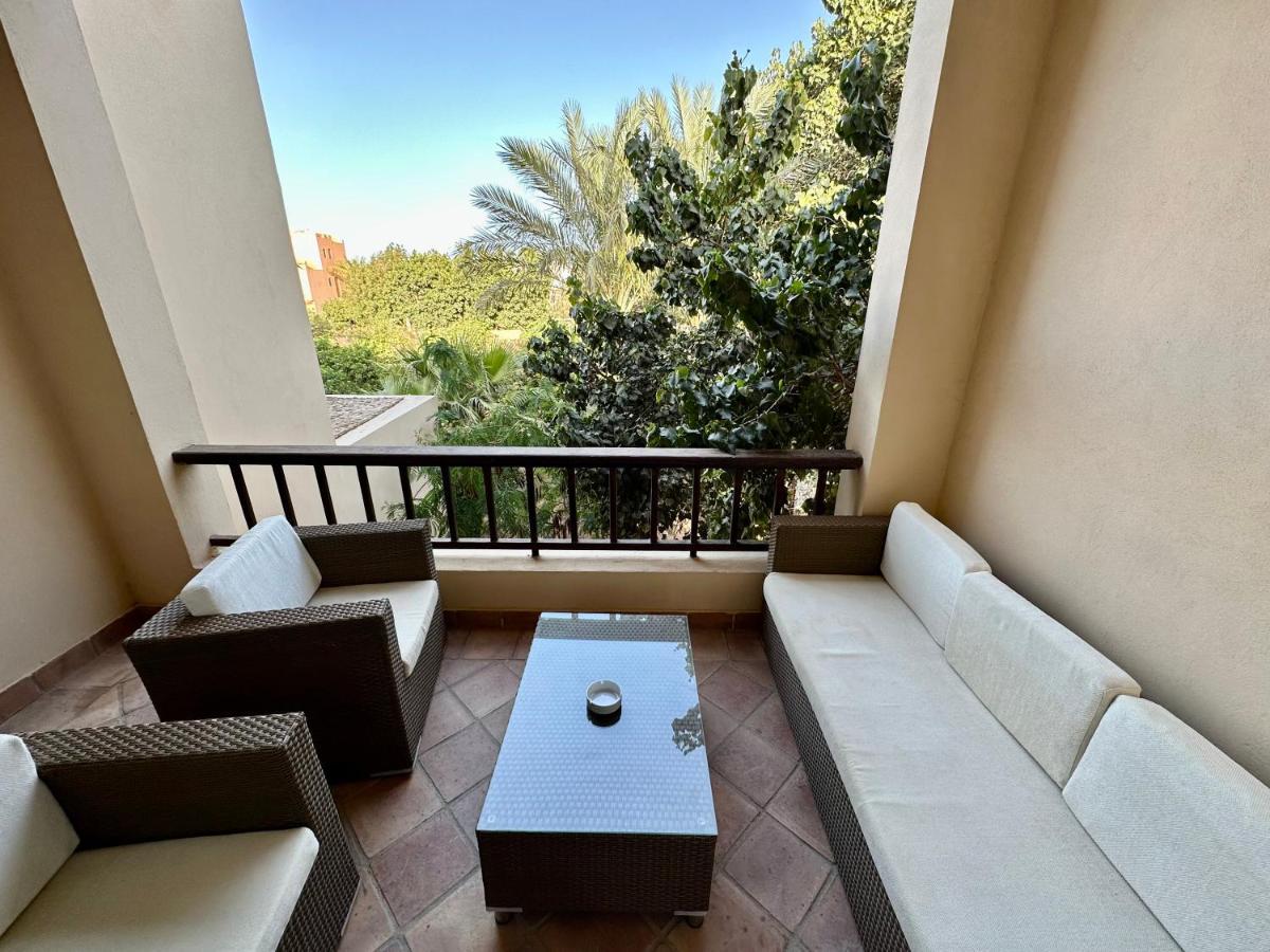 2 Bedroom Condo, With Pool, And Beach & Lagoon Access Хургада Екстериор снимка